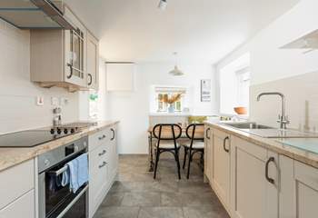 The well equipped kitchen.