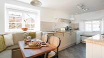 The cute country kitchen.