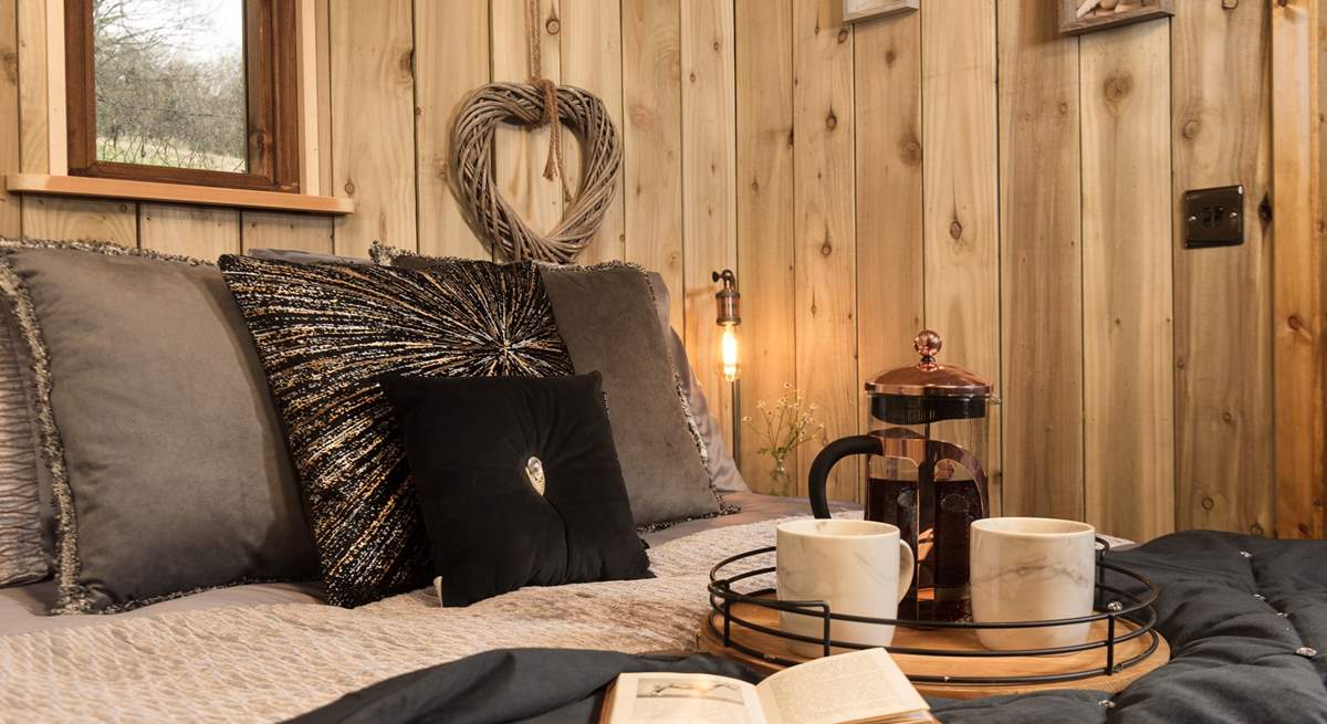 Warm and welcoming, the cosy ambience of Pedney is utterly dreamy.