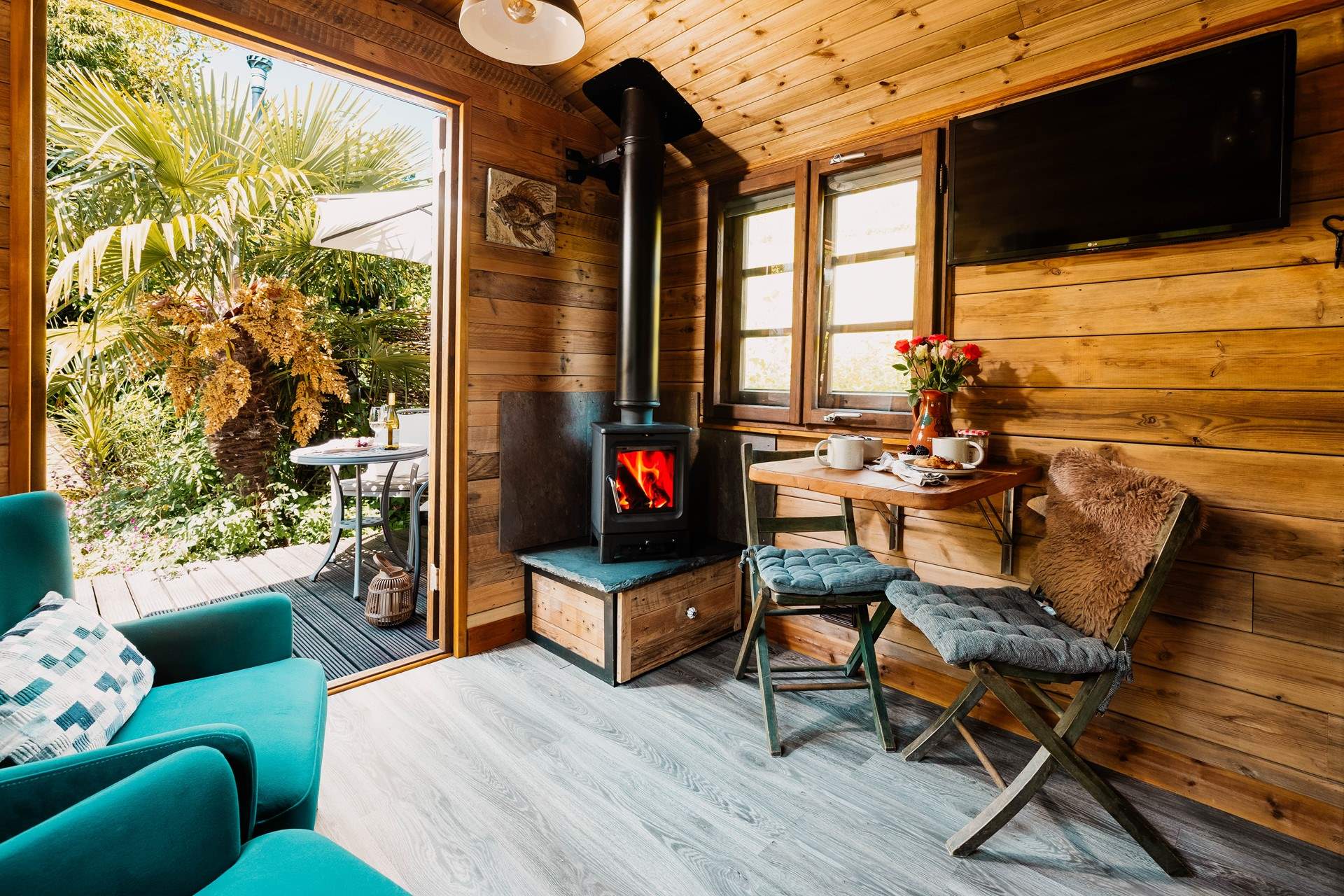 Hidden in a subtropical paradise, this tranquil escape is idyllic for two.