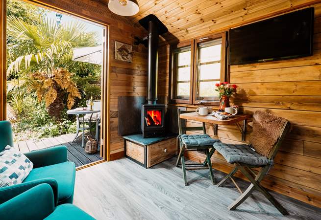 Hidden in a subtropical paradise, this tranquil escape is idyllic for two.