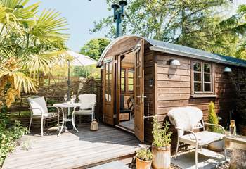 Your own private retreat, Pedney's location is nothing short of a dream.