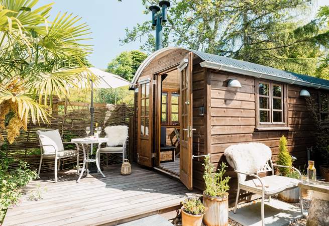 Your own private retreat, Pedney's location is nothing short of a dream.