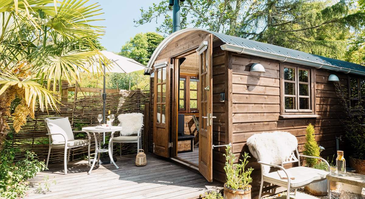 Your own private retreat, Pedney's location is nothing short of a dream.