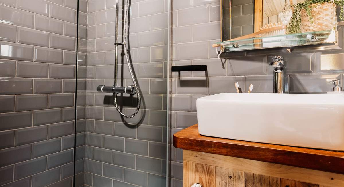 Ideal for freshening up after a day exploring the Cornish countryside.