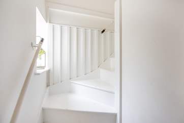 The wooden stairs are narrow and steep, especially leading up to bedroom 3 on the second floor so please take care.
