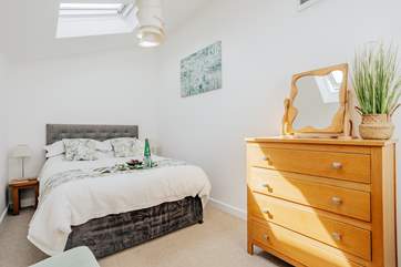 With two comfortable bedrooms to pick from you are spoilt for choice.