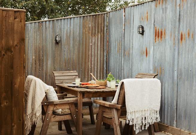 And enjoy dining al fresco.