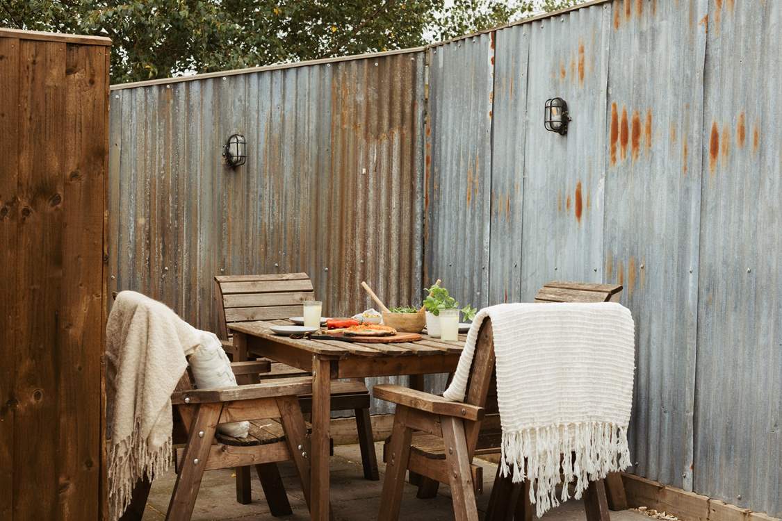 And enjoy dining al fresco.