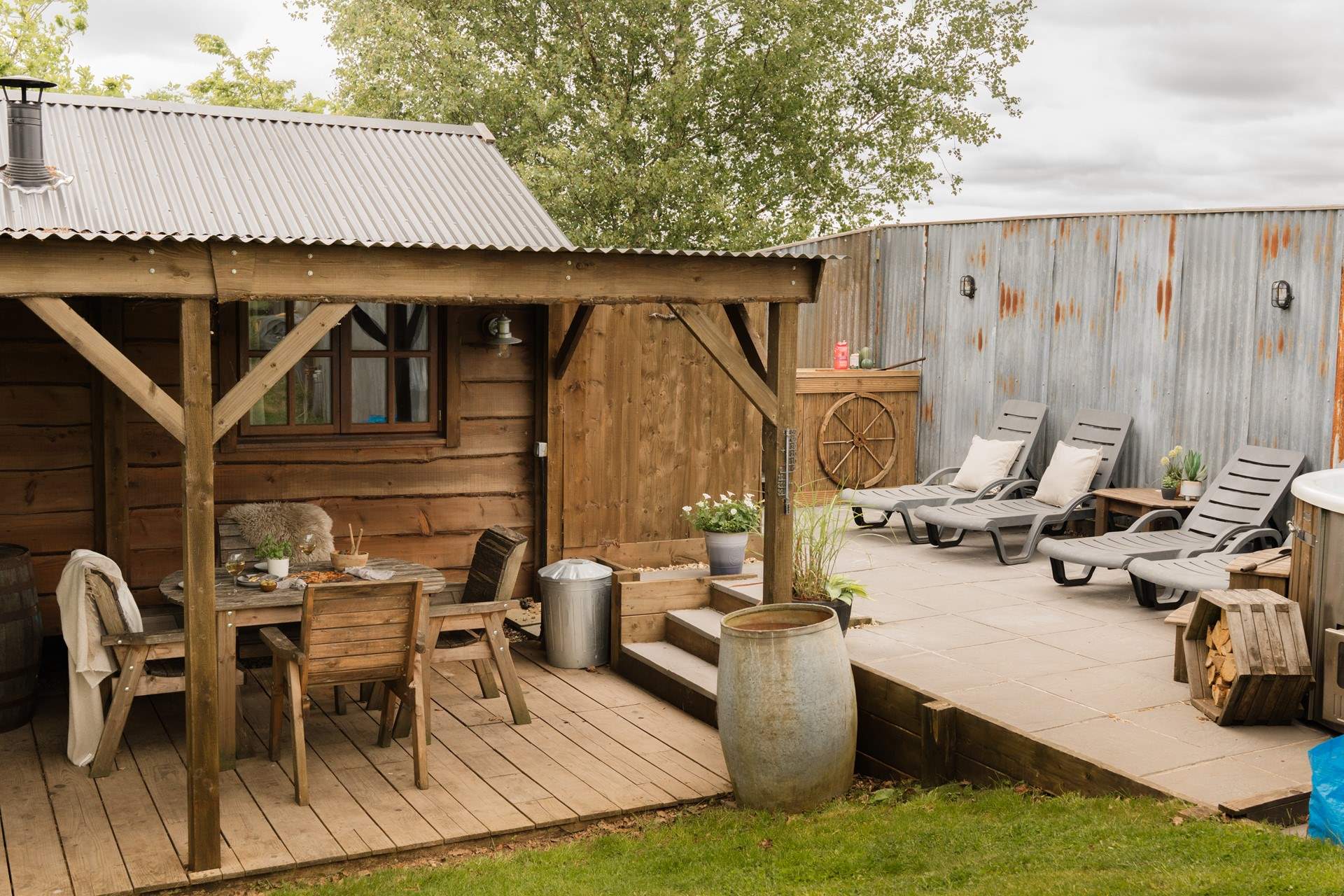 Relax and unwind at this heavenly retreat.