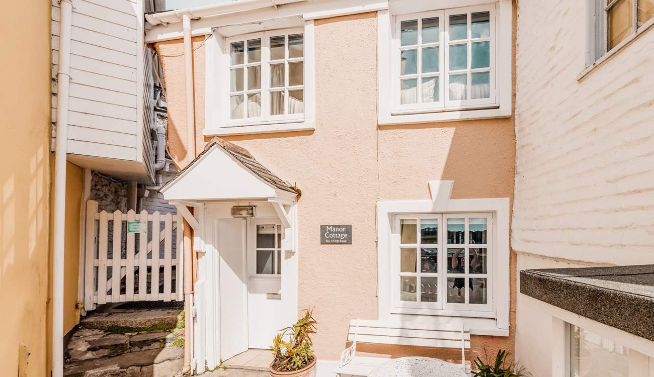 Six steps lead up to The Pilchard Shed which is nestled through the white gate to the left of pretty Manor Cottage. The Pilchard Shed can be booked alongside Manor Cottage for larger parties.