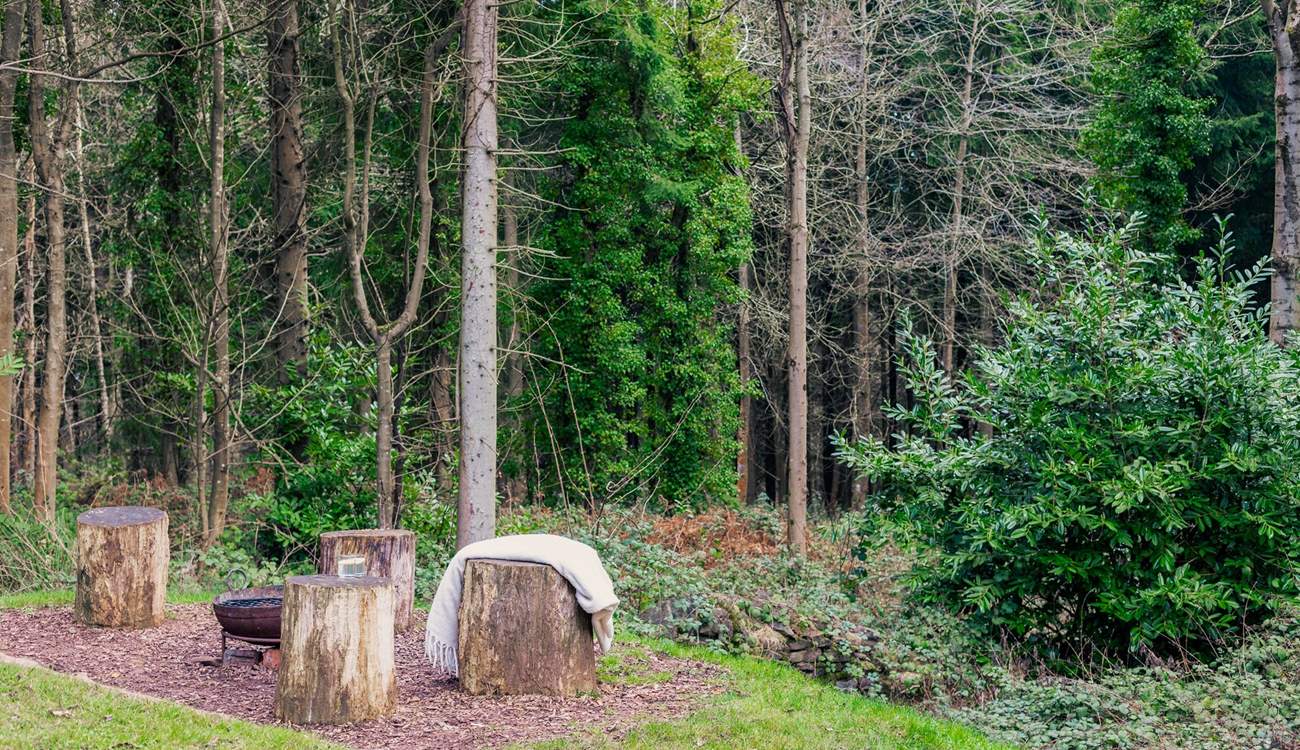 As the evening draws in, light the fire-pit and snuggle up by the warmth of the flickering flames. 