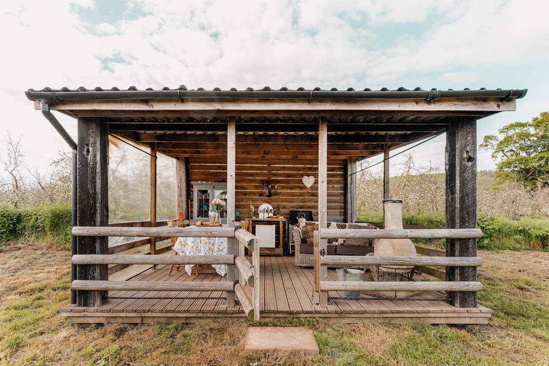 Cook and dine al fresco in the 'field kitchen'.