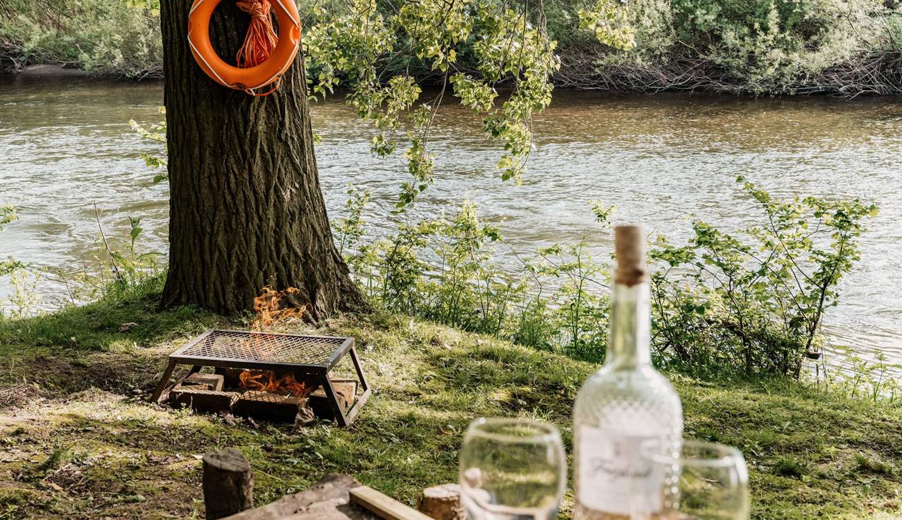 A balmy summer's eve never looked so good...