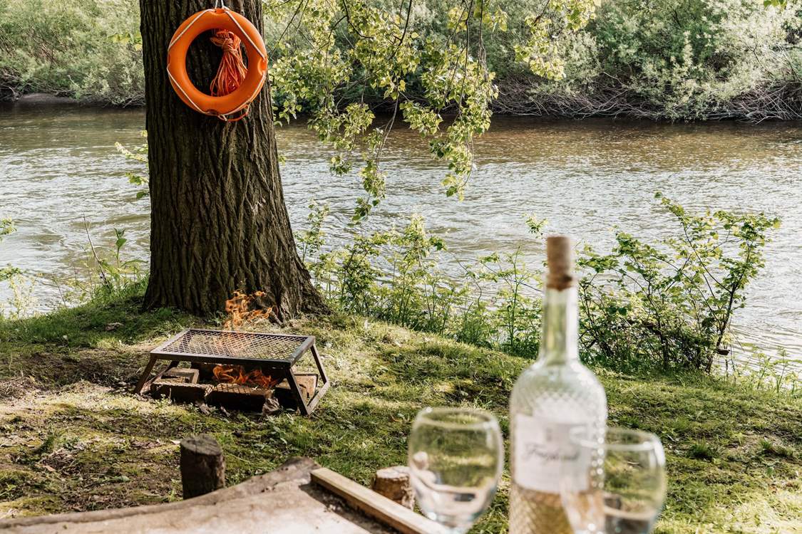 A balmy summer's eve never looked so good...