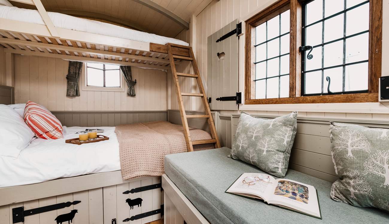 The top bunk bed and sofa can be made up as two single bed upon request.