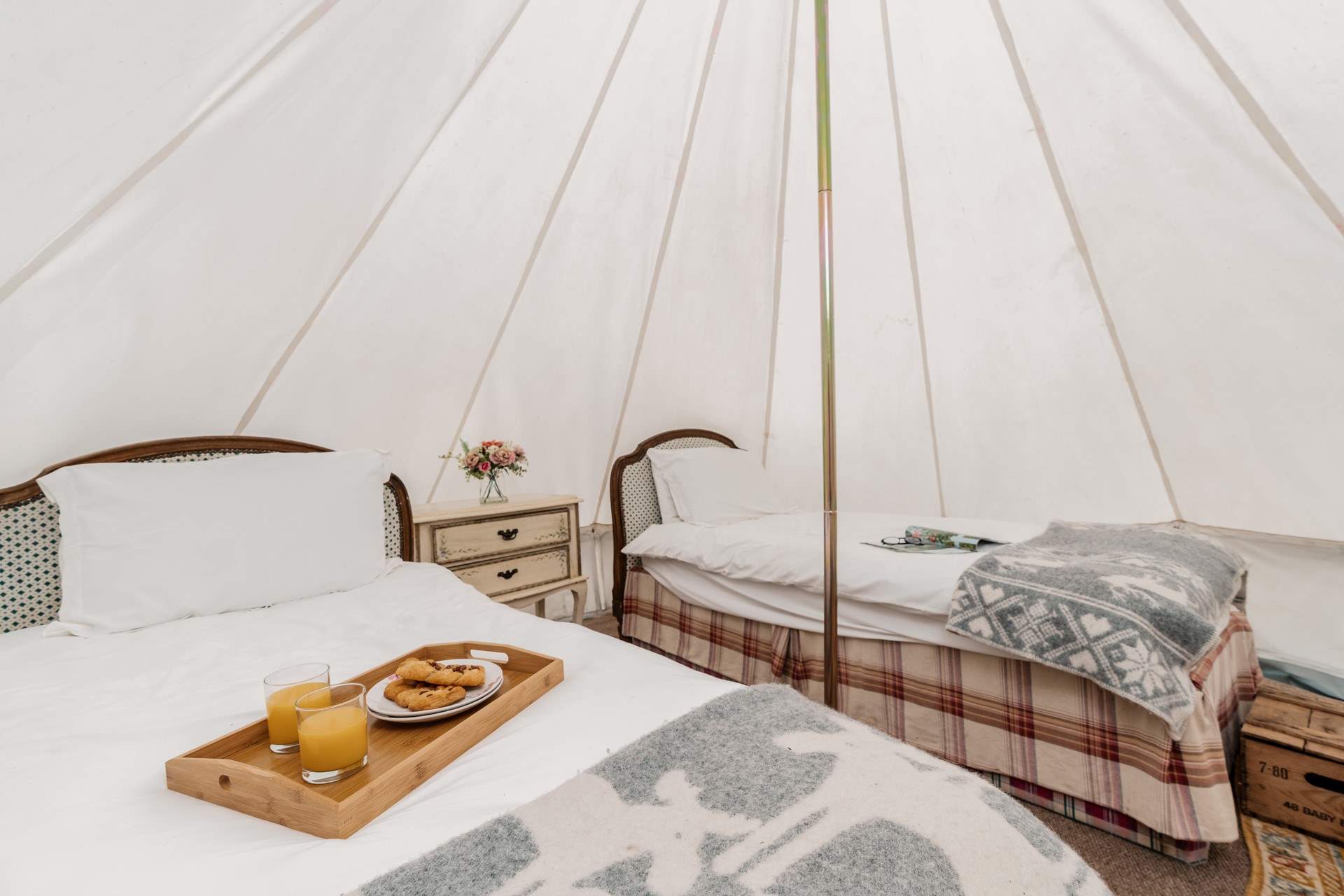 Such a lovely little den!