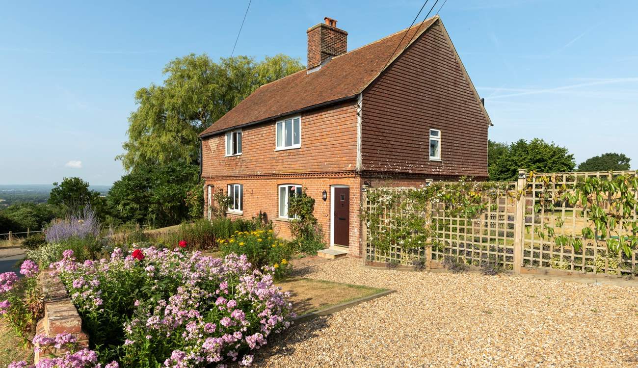 Perfectly situated in the heart of Kent with views of the Kent Weald.