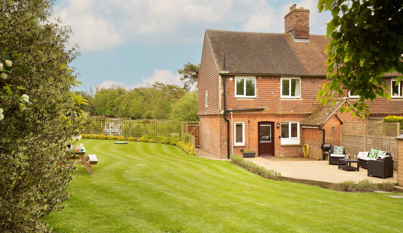 Enjoy family time in the garden.