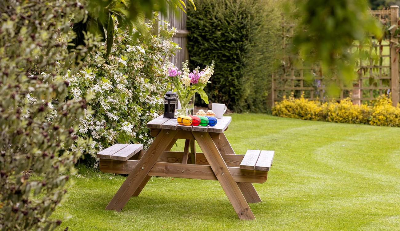 There is additional seating.