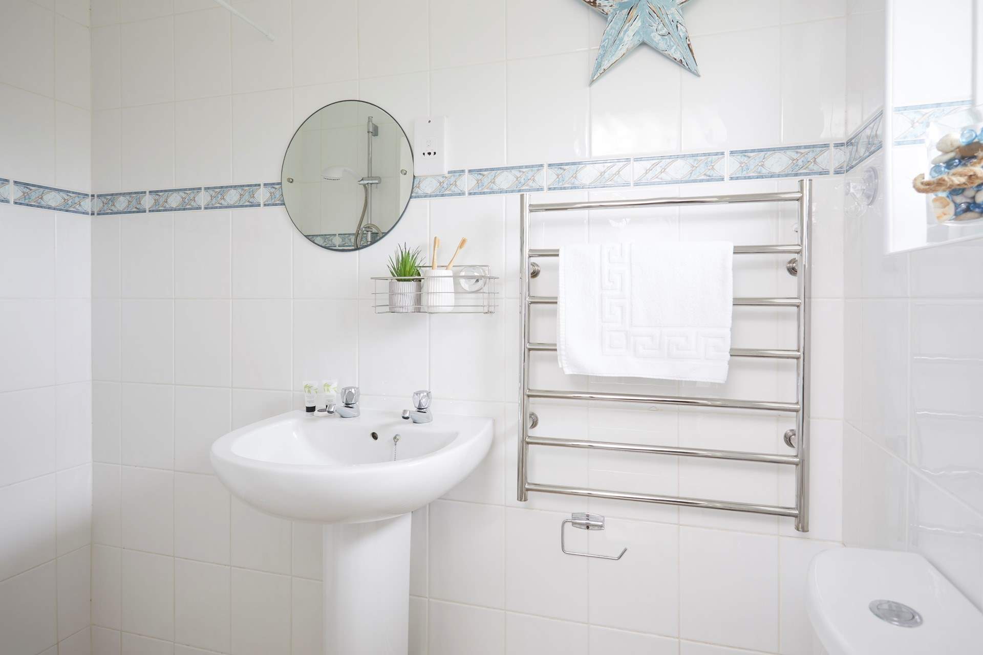 Rinse salty toes in the shower room.