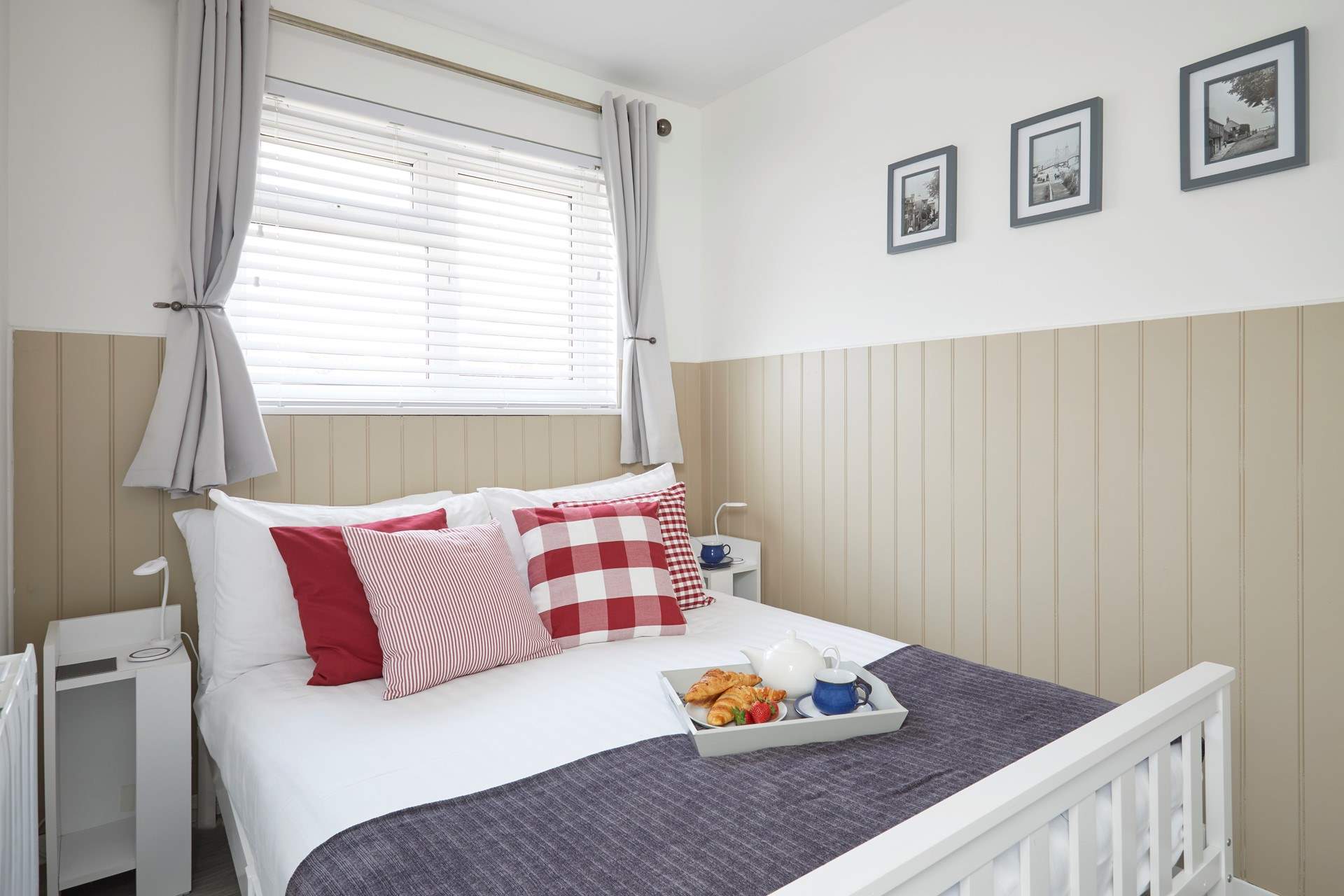 The cosy double room for a good nights sleep.