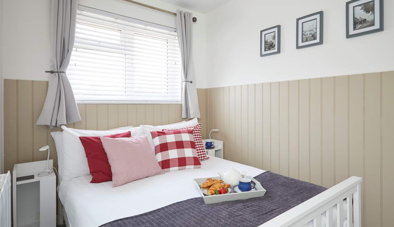 The cosy double room for a good nights sleep.