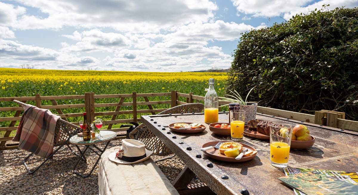 When the sun shines there's nowhere better for al fresco dining. 