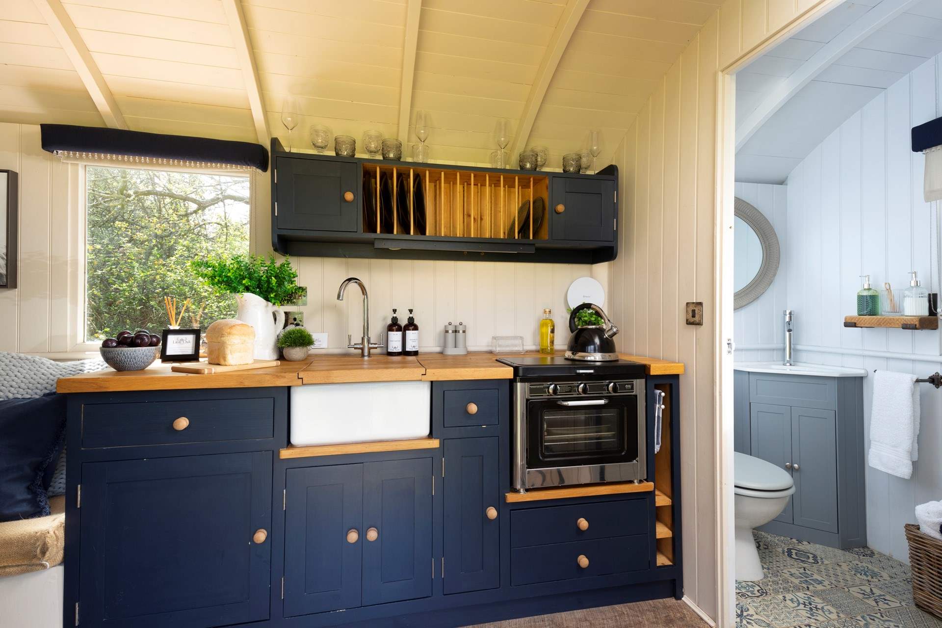 The hut is superbly equipped with all your holiday essentials. 