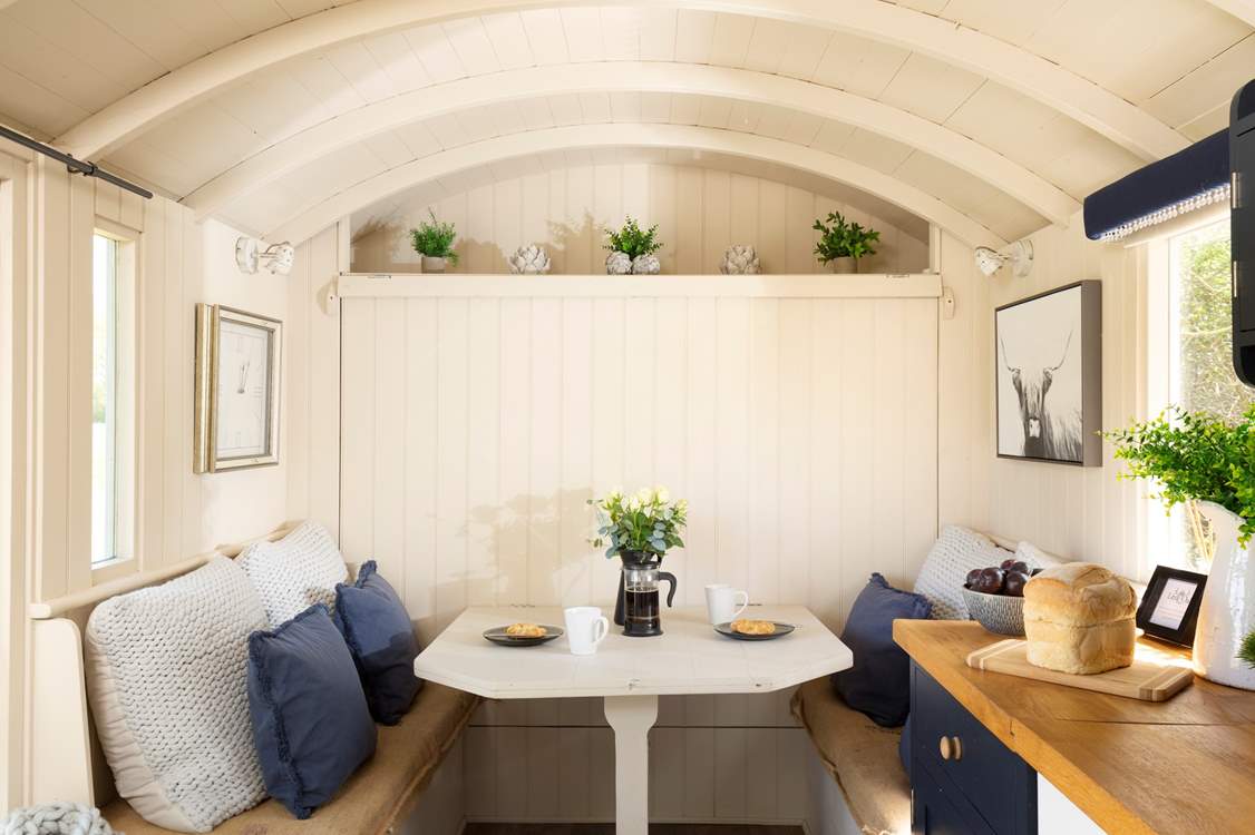 Idyllic mornings listening to birdsong await...