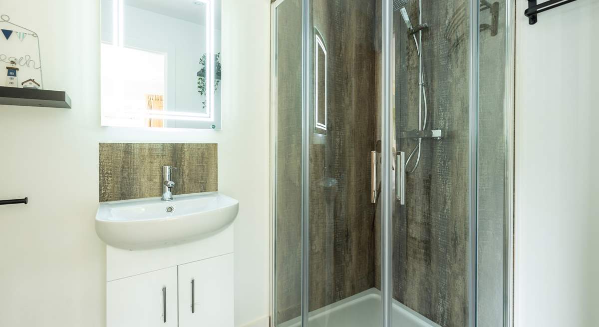 Start the day with a refreshing shower in your en suite.