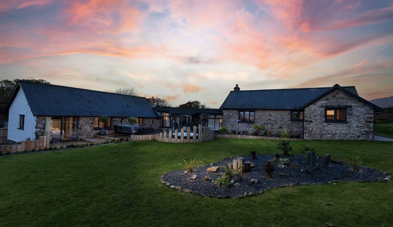 A warm welcome awaits!
White Coast is a property for all the family to enjoy as well as the dog. The garden sits to the front of the house. 