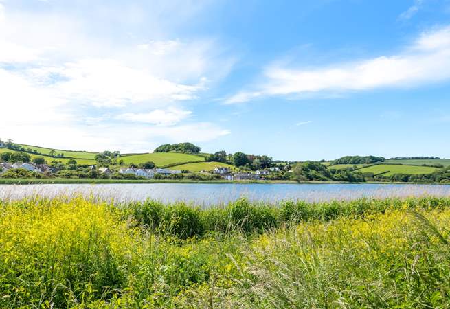 Beautiful wildlife lake in Slapton.