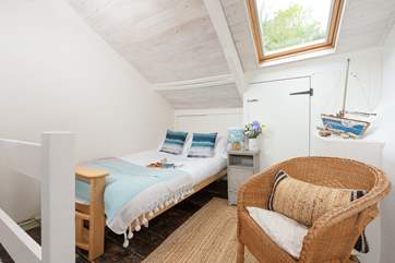 This delightful snug room has a single bed (4') perfect for a child over 12 years or an adult.