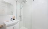 The family shower-room.  - Thumbnail Image