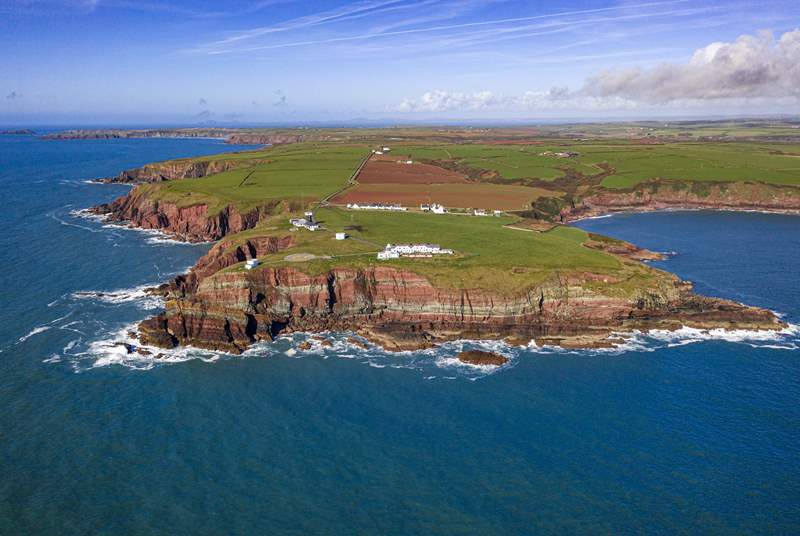 Breathtaking scenery at St Anne's Head. Walkers will love exploring the beauty of the local area.