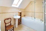 Enjoy a bubbly bath after a day on the beach. Bliss!