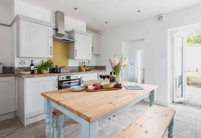 The kitchen/diner is a delightful sociable space.