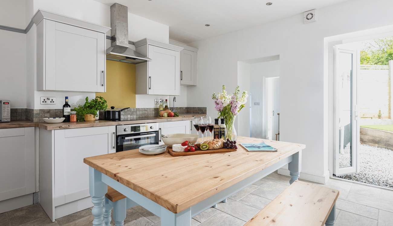 The kitchen/diner is a delightful sociable space.