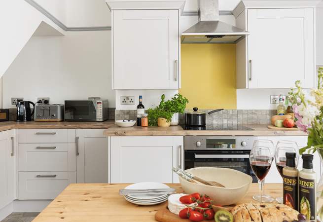 Shop locally for the freshest of Devonshire produce. 