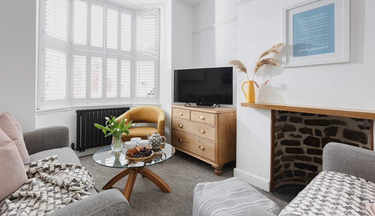 The cosy sitting-room has a Smart TV for your evening entertainment. 