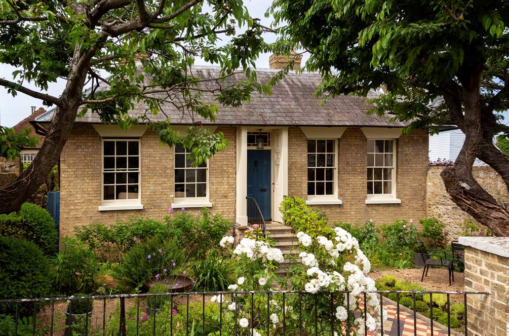 Folkestone Cottages 1 Self Catering Holiday Cottages Folkestone