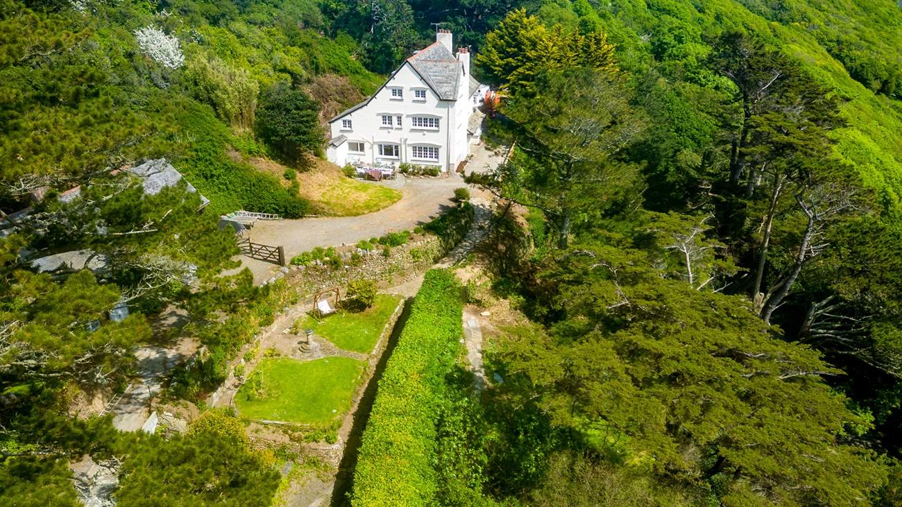 The gardens are extensive. They are not all accessible but can be explored (please take care and supervise children at all times as there are some drops and slopes).