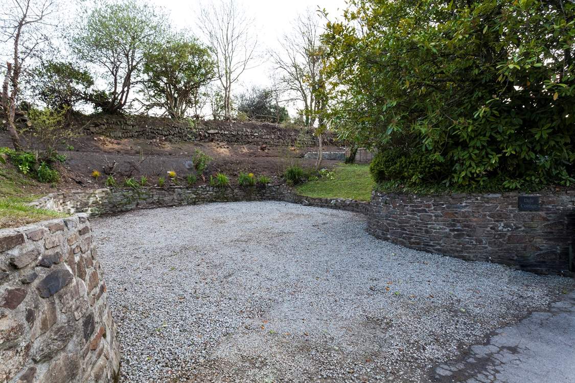 There's plenty of space for parking here.