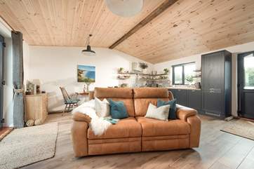 This gorgeous space is the perfect romantic bolthole whatever the weather.