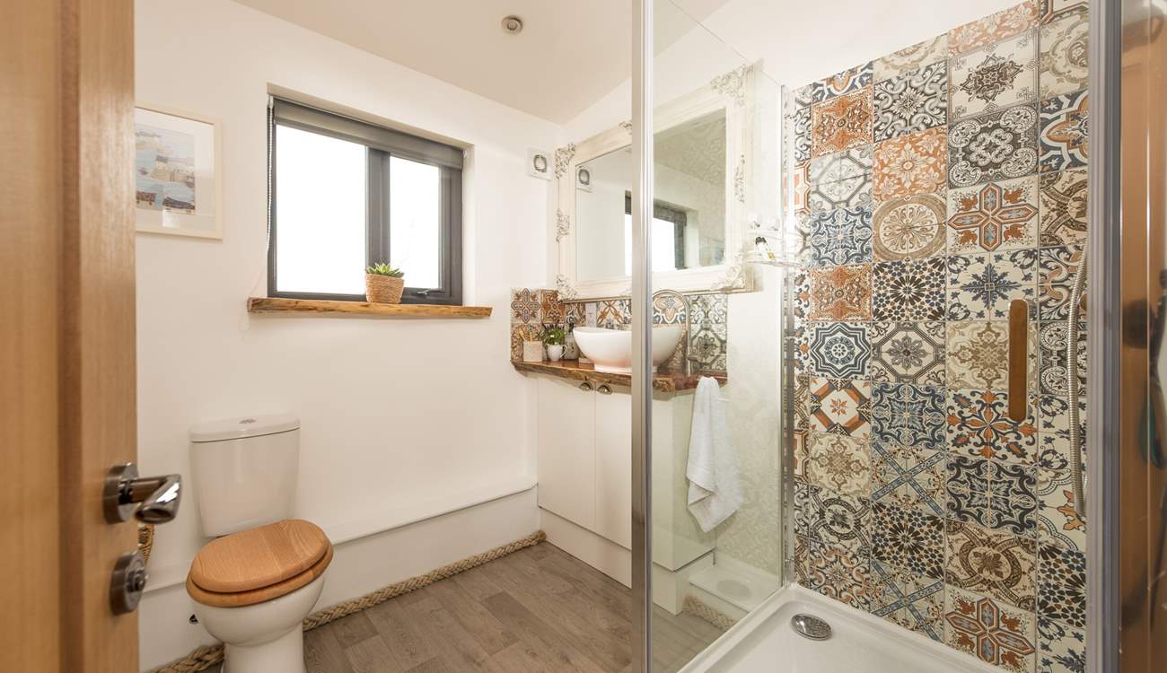 Enjoy a refreshing shower after a busy beach day.