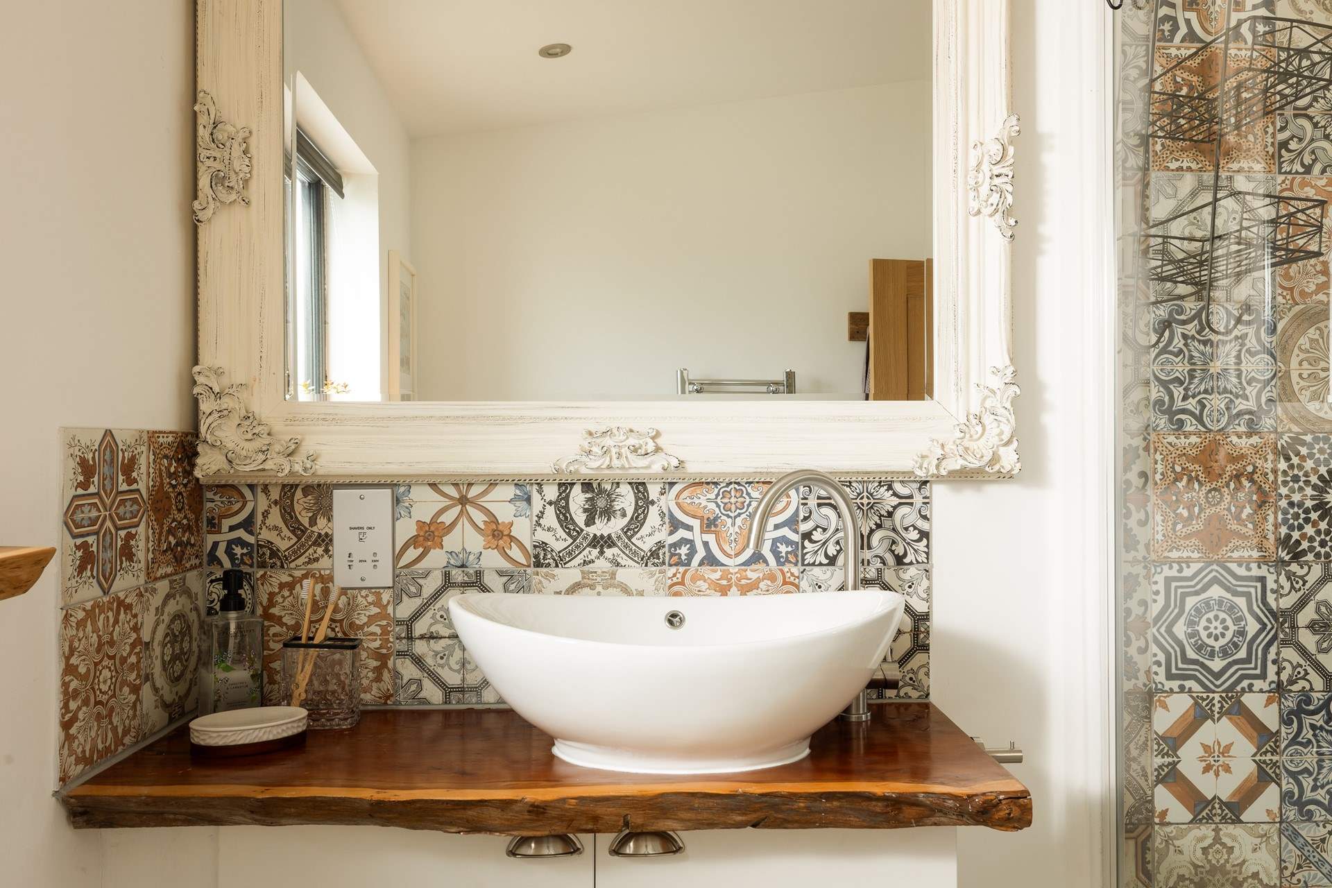 The bespoke interiors continue into this space. 