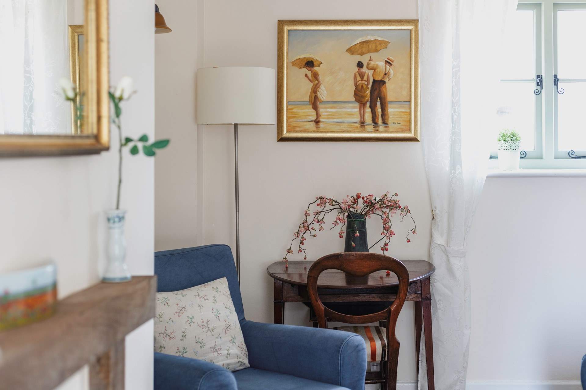 If you need to catch up on some work there is a perfect place to sit and do this.