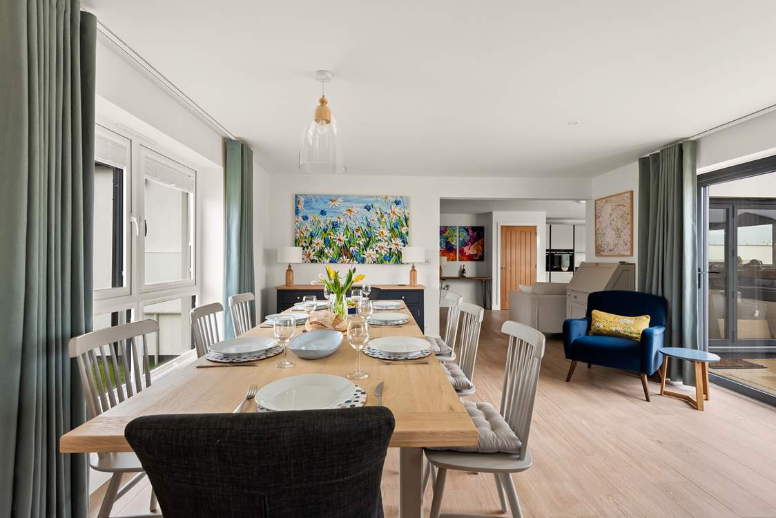 Set the dining-table and treat everyone to a meal to remember.