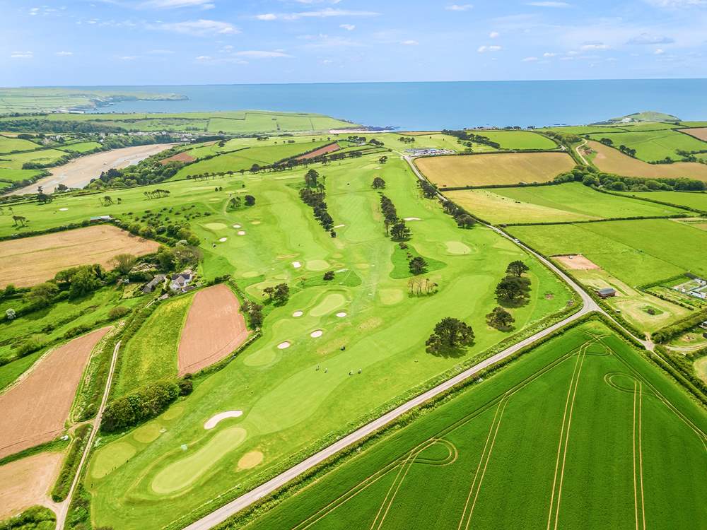 Bigbury Golf Course is open to non-members and is a fabulous way to let off steam set in this beautiful coastal countryside....and it's right on your doorstep!